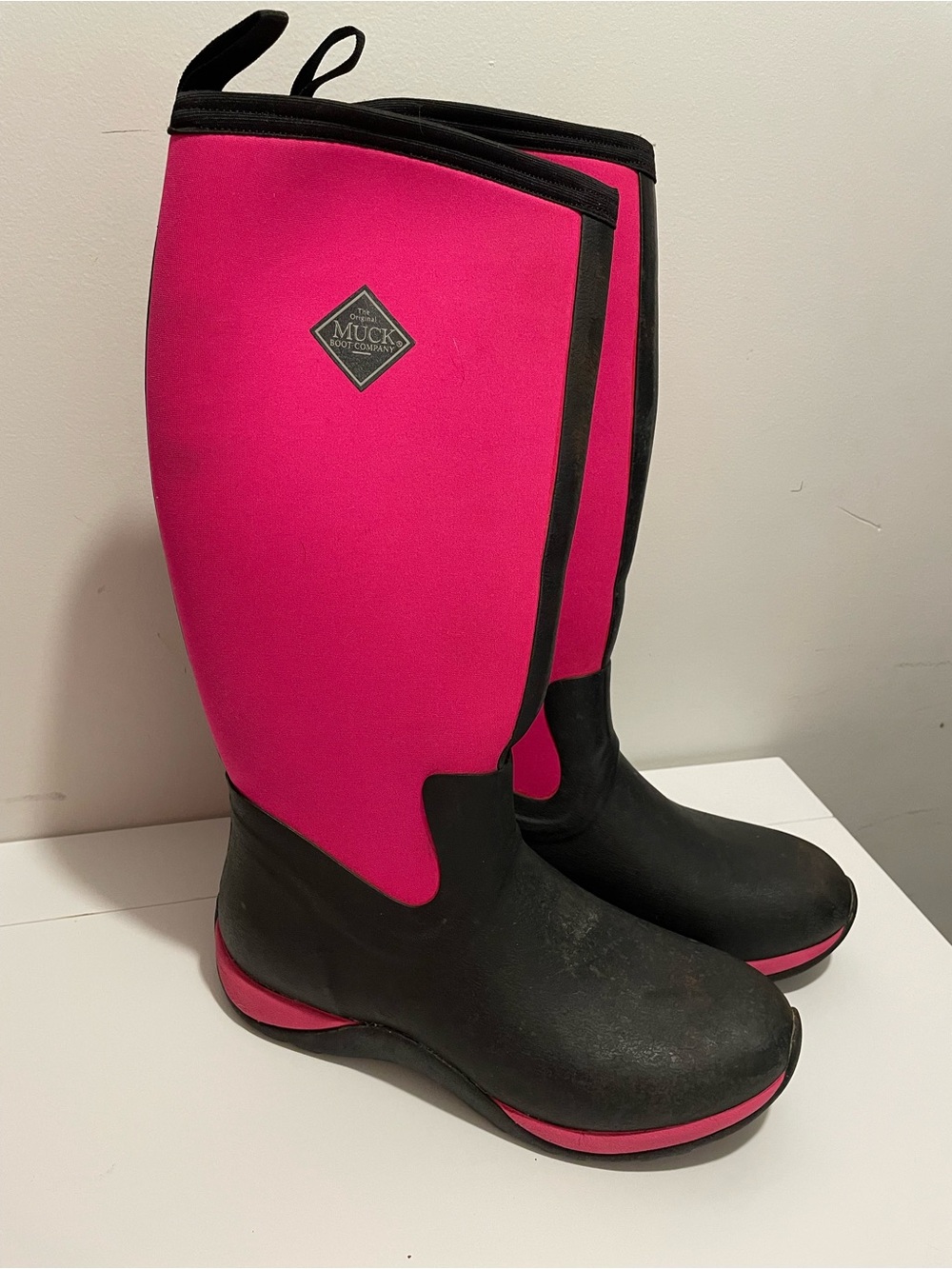 Original Muck Boot Company Women's size 9 Arctic Sport II Tall Hot Pink Black